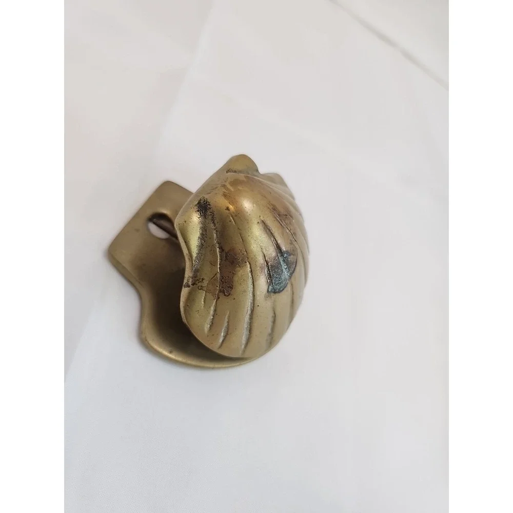 Vintage Solid Brass Metal Clamshell Scallop Shell Letter Towel‎ Holder Heavy